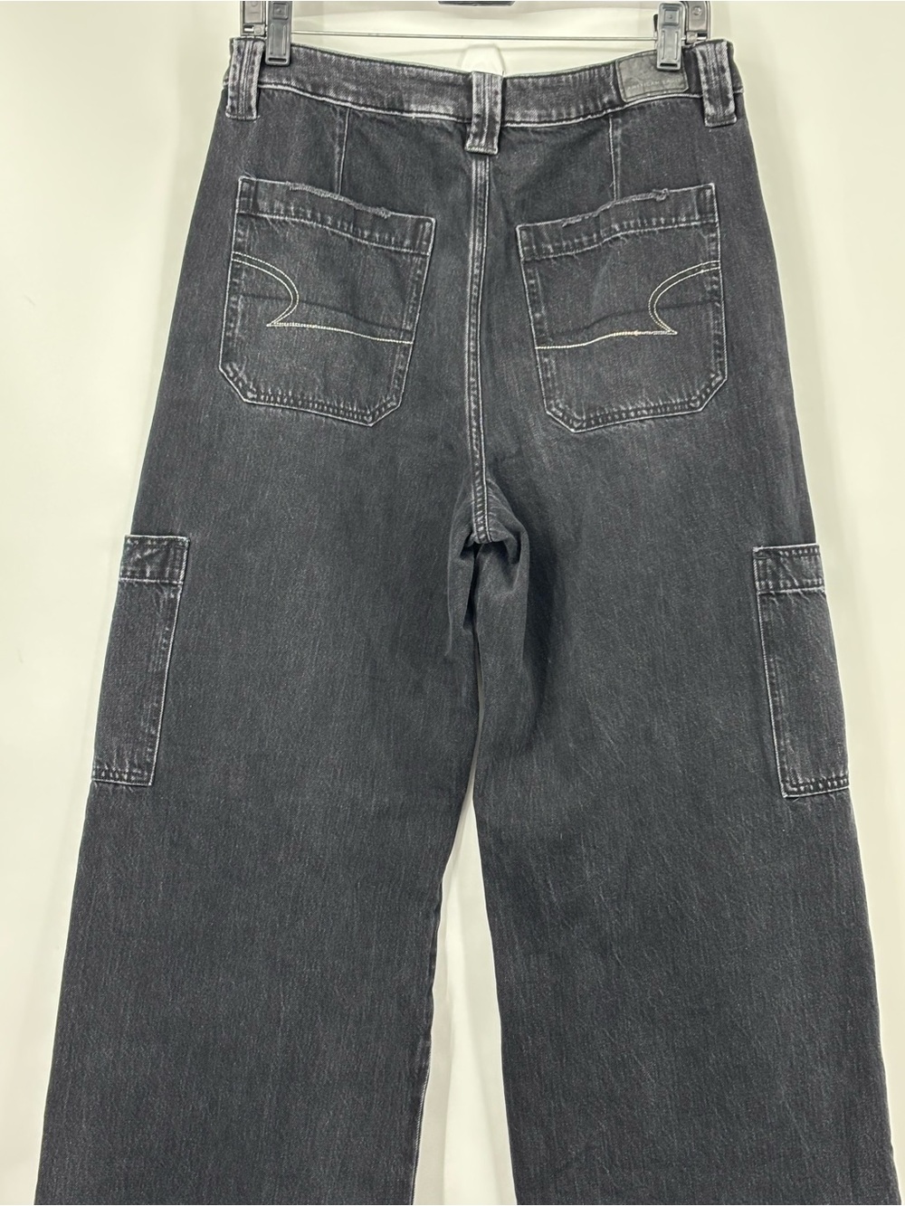 AE American Eagle Super High Rise baggy wide leg Black Cargo denim Jeans Sz 10 - Picture 4 of 12